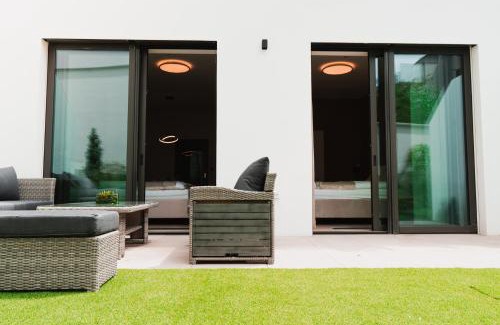 Brno-stred Apartment | Luxusní zahradní rezidence - 3 min od centra, 2 ložnice, zahrada, 117 m2