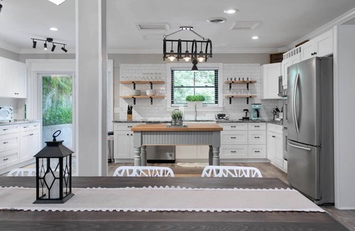Kedron House | Lyric Retreat at GratiDude Ranch - Sleeps 23 with Pool in Leiper's Fork