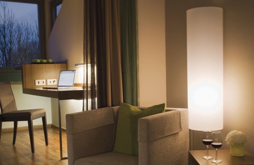 Hallbergmoos Hotel | Mövenpick Hotel München Airport