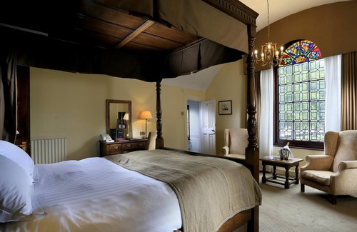 Stratford-upon-Avon Hotel | Macdonald Alveston Manor Hotel & Spa