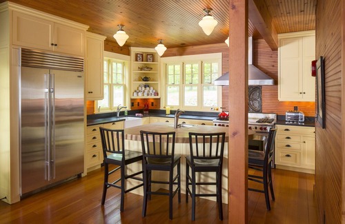 La Pointe Cottage | Madeline Island Cottage Overlooking Apostle Islands