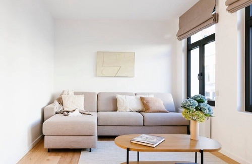 Amandus - Atheneum House | Magnificent 3BR home in Antwerp