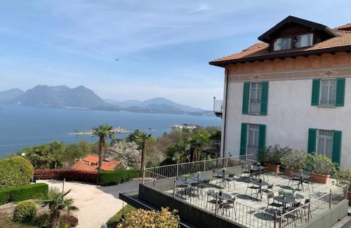 Carciano Apartment | Magnificent apartment in the dependence of a prestigious art nouveau villa with pool