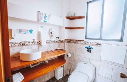 Bahia de la Academia Hotel | Maidith Galapagos Inn
