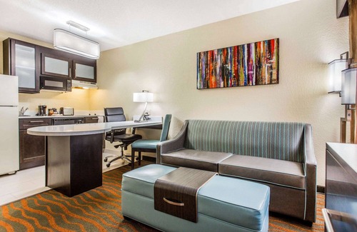 Greenville - Spartanburg Hotel | MainStay Suites Greenville Airport