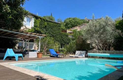 Teyran House | Maison de caractère pour vacances ou travail