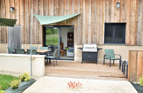 La Chapelle-aux-Saints House | Maison Très Confortable, au Calme, Avec une Grande Terrasse et un Grand Jardin