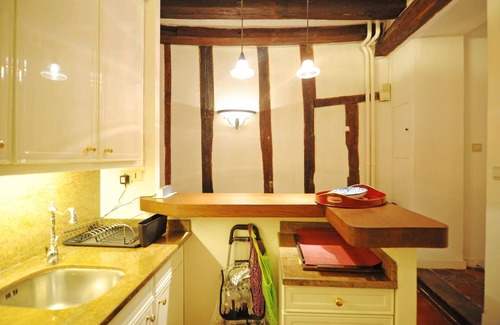 Notre Dame Apartment | Maitre Albert Notre Dame
