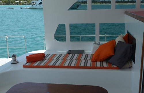 Mahibadhoo Boat Rental | Maldives Dive Loabi