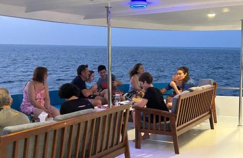 Hulhumale Boat Rental | Maldives Safary Tours
