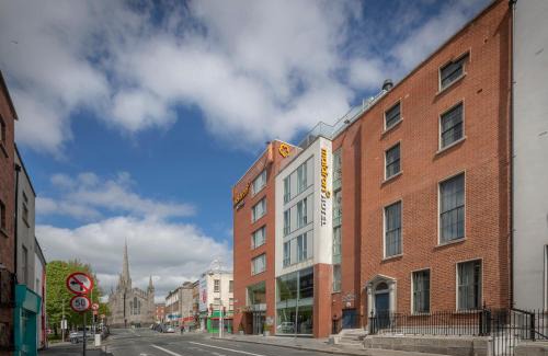 Broadstone Hotel | Maldron Hotel Parnell Square Dublin City