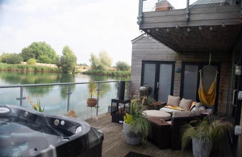 South Cerney House | Mallard