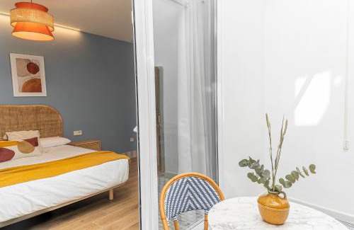 La Malva-rosa Apartment | Malvarrosa Beach Stay!