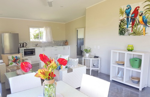 Muri Cottage | Mama Taras
