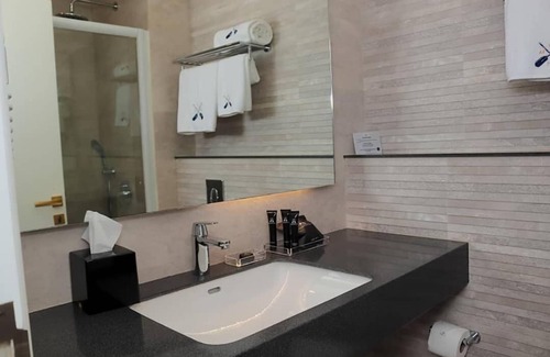 Freetown Hotel | Mamba Point Hotel Freetown
