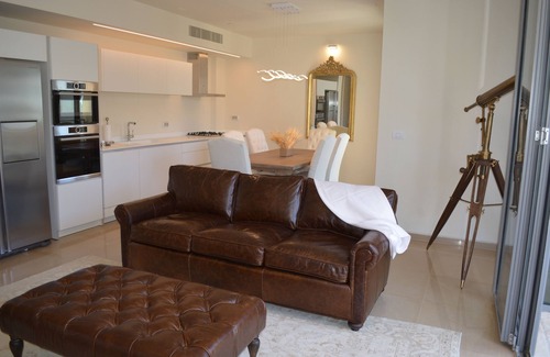 Jerusalem City Centre Apartment | Mamilla, Incredible Views, Ultra-Luxury
