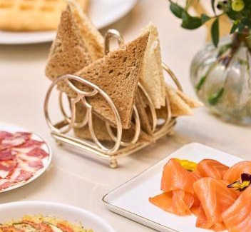 Golden Triangle of Art Hotel | Mandarin Oriental Ritz, Madrid