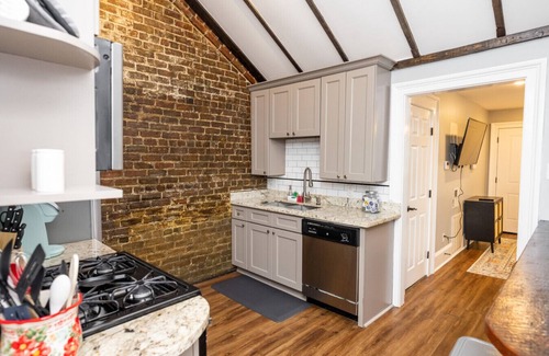 Saint Roch House | Mandeville Creole Cottage Upper Historic Getaways