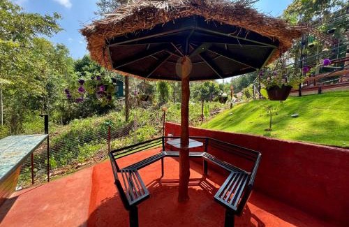 Kozhikode Hotel | Mannath Private Pool Villas at Vellarimala