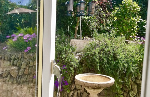 Croyde Cottage | Manor Cottage, Croyde Village/sleeps 5/tucked away location/800m from beach