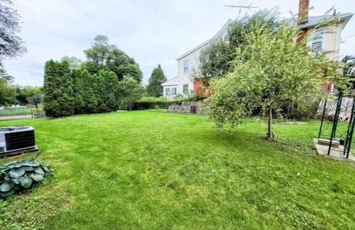 Downtown Niagara Falls House | Manor on Memorial