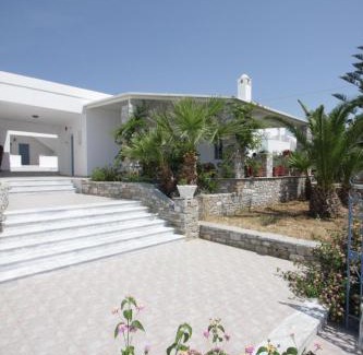 Megas Gialos Apartment | Manos Apartments
