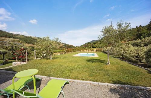 Ortovero Apartment | Mansarda Albero Verde con Piscina