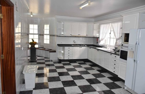 Prazeres House | Mansion Almond - Sea, sun and a charming refuge!