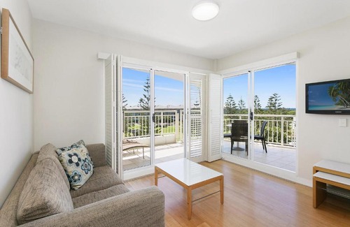 Kingscliff Apartment | Mantra on Salt Beach - Oceanview Apartment by uHoliday - 2BR, 1BR and Hotel Room configurations available
