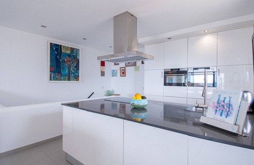 Carvoeiro Ski Chalet | Mar a Vista: Best view in town!