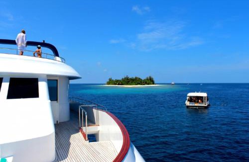 Farukolhufushi Island Boat Rental | Marina Safari Boat