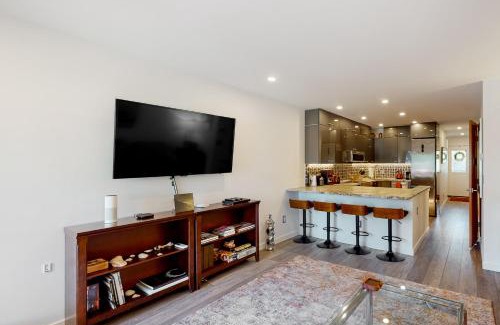 South Rehoboth Apartment | Mariners Court - 4 Laurel St Unit 219