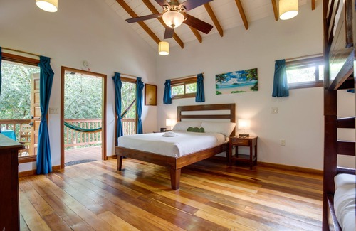 Placencia Hotel | Mariposa Belize Beach Resort