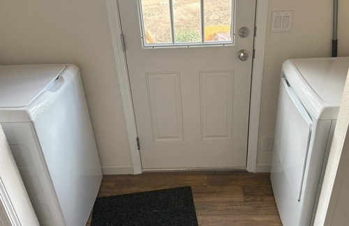 Mariposa Cottage | Mariposa Yosemite Brand new cute 2 bed cottage on large scenic quiet lot