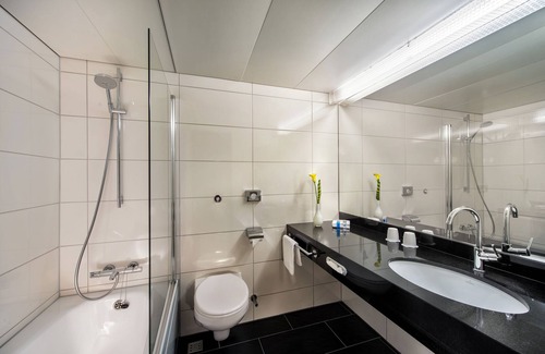 Dusternbrook Hotel | Maritim Hotel Bellevue Kiel