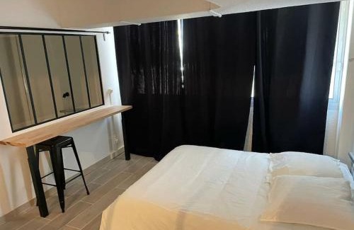 Lemasson Apartment | Marius, 3 ch, parking, Tram Croix d'argent au pied, Sleep-in-Montpellier