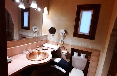 Amizmiz Cabin | MAROC LODGE Atlas Mountain Retreat