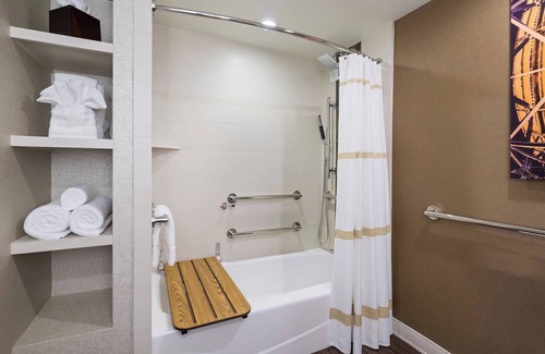 Mid City South Hotel | Marriott Baton Rouge
