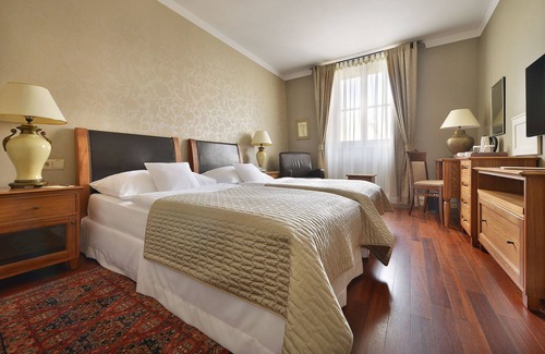Old Town Hotel | Marrol's Boutique Hotel