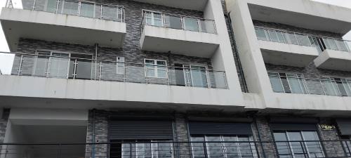 Lungi Apartment | Max's Real