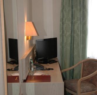 Mahringen Hotel | Mayers Waldhorn - zwischen Reutlingen und Tübingen