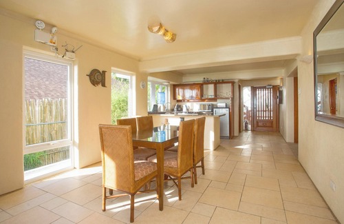 Balabag Villa | Mayumi Beach Villa