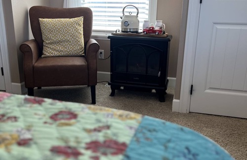 Moscow Other | Meadowlark Heritage Farm-cation Close to Town, but country and mountain views!