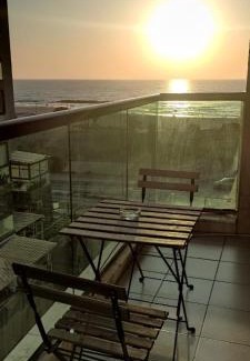 Ashkelon Apartment | Mediterranean Sea View