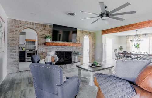 Lubbock House | Melanie Park Raider Cottagecore Design 4/3
