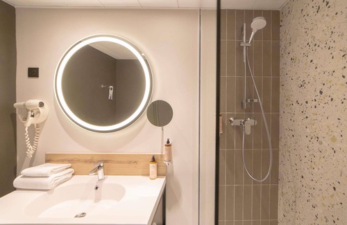 Appoigny Hotel | Mercure Auxerre Autoroute du Soleil
