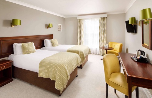 Upton St. Leonards Hotel | Mercure Gloucester Bowden Hall Hotel