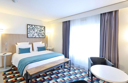 Quartier Capuche-Allies Hotel | Mercure Grenoble Centre Porte des Alpes