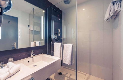Quartier Capuche-Allies Hotel | Mercure Grenoble Centre Porte des Alpes