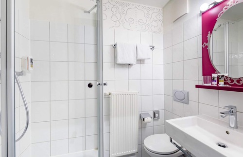 Dom Pedro Hotel | Mercure Hotel Muenchen am Olympiapark